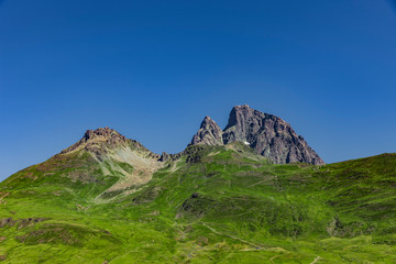 Berggipfel Pyrenäen am Somport Pass Nationalpark Sommer