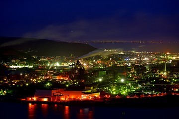 Obraz premium 室蘭港越しに見た工場の夜景＠北海道