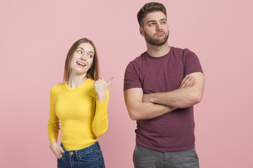 Obraz premium Angry boy with his girlfriend