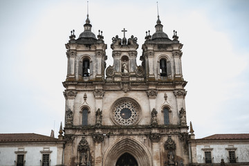 Fototapeta na wymiar architectural detail of the monastery of Alcobaca, Portugal