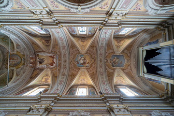 Caselle Lurani: interior of the San Giuseppe church