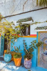 Dekorierter Brunnen mit Mosaikfliesen in Rabat, Marokko © Kotangens
