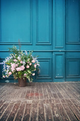 grunge indoor decor with flower and  copy space