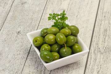Green Campo Real olives in the bowl