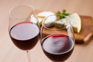 赤ワインと前菜