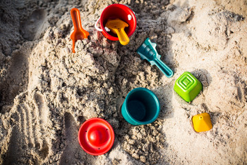 buntes Sandspielzeug