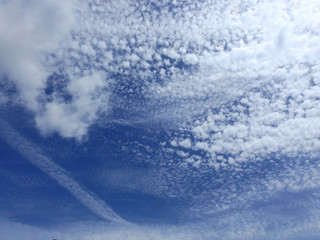Obraz na płótnie Canvas blue sky with cloud background