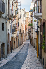 Fototapeta na wymiar Narrow street in Tarragona, Catalonia, Spain