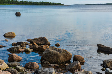 Obraz premium Arctic Ocean. Stone sea- coast landscape