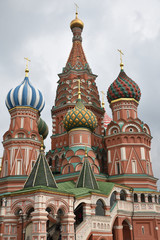 Fototapeta na wymiar Eglise à bulbes place Rouge à Moscou, Russie