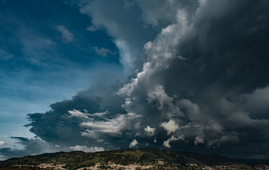 Se aproxima una Tormenta