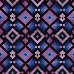 Seamless knitting geometrical color pattern