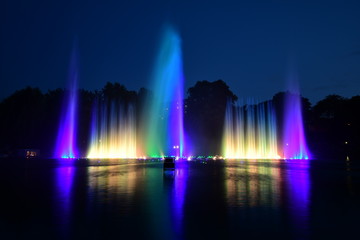 Choreographed colored water light games in Hamburg - In the Park Planten un Blomen
