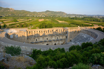 Fototapeta premium ruins of the ancient city of Aspendos