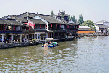 Fototapeta na wymiar Zhujiajiao Wasserdorf, Shanghai, China, Asien