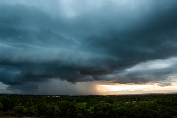 Obraz na płótnie Canvas .thunder storm sky Rain clouds .