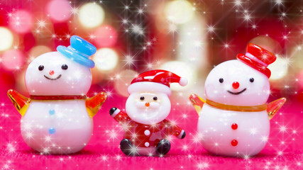 クリスマスイメージ　スノーマンとサンタ