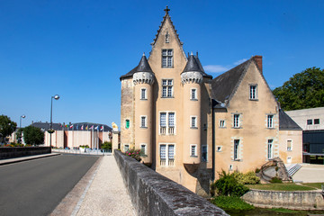 Fototapeta na wymiar La Flèche. Le château des Carmes. Sarthe. Pays de la Loire