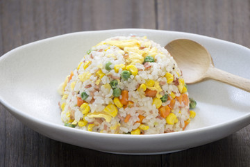 コーン粒の卵チャーハン 
