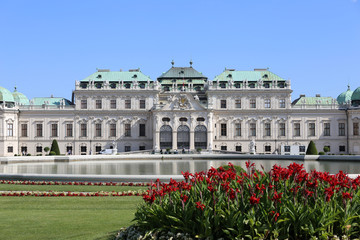 Fototapeta premium Park complex and castle Belvedere Vienna, Austria