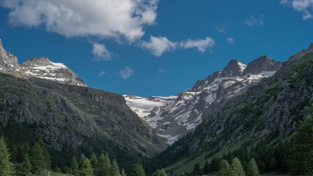 Time lapse of the Italian Alps. Gran paradiso national park. 4K
