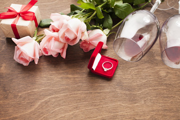 High angle arrangement with engagement ring