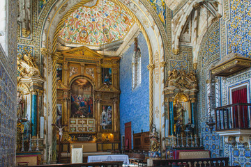 Fototapeta na wymiar altar in a baroque capela