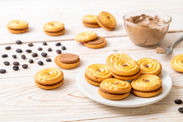 cookies with coffee cream