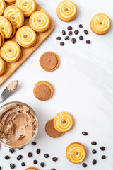 cookies with coffee cream