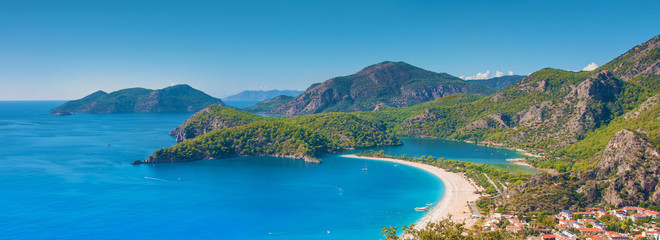Naklejka premium Plaża, morze i laguna w Oludeniz, Turcja