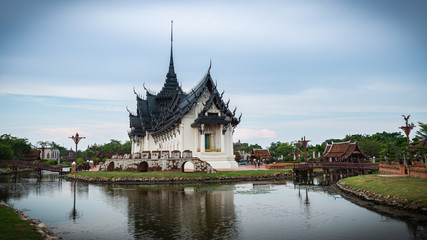 Fototapeta na wymiar the ancient city of ayutthaya