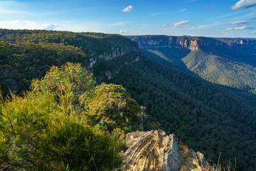 valley view lookout, blue mountains national park, australia 11