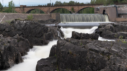 Hønefossen, Hønefoss, wodospad, waterfall w mieście © Dreamnordno