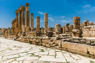 The ruins of Jerash in Jordan are the best preserved city of the early Greco-Roman era, it is the largest acropolis of East Asia. The Main Street