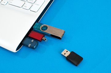 Fototapeta premium flash card in laptop