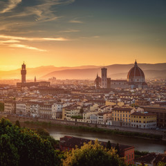 Fototapeta premium Florence city skyline at sunset, Italy. Aerial cityscape panoramic view from Piazzale Michelangelo