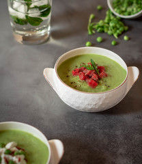 cream soup with green peas