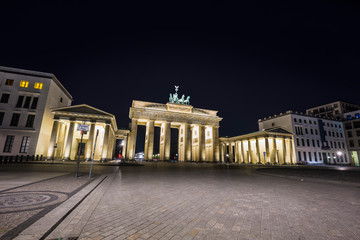 Fototapeta premium Brandenburger Tor in the evening, Berlin, Germany