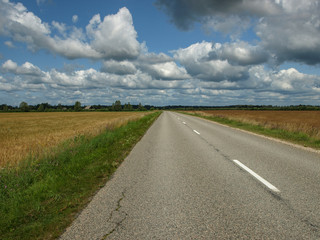 Fototapeta na wymiar road and blue sky