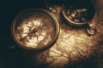 Fototapeta na wymiar Aged Vintage Compass Map