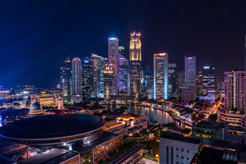 Fototapeta na wymiar Singapore cityscape at Magic hour