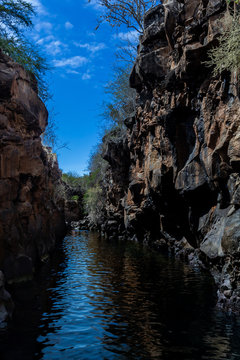 Spectacular Image Of Las Grietas Without People In Galapagos