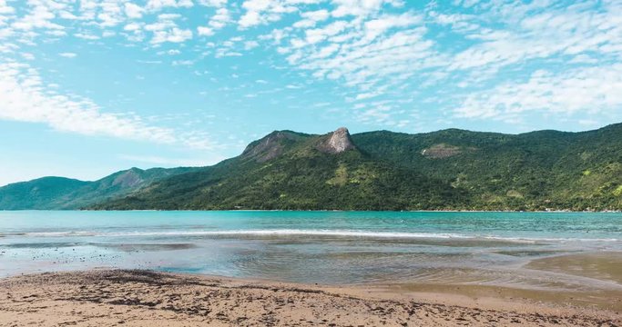 4k Timelapse of a beach - Saco do Mamangua , Paraty Mirim , Rio de Janeiro , Brazil