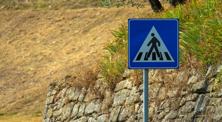 Verkehrszeichen Fußgängerüberweg 