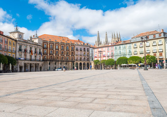 Obraz premium streets of burgos city and cathedral at background
