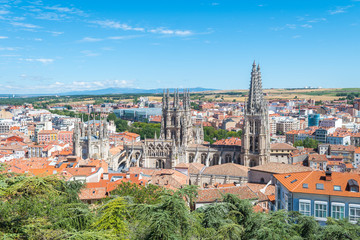 Obraz premium streets of burgos city and cathedral at background