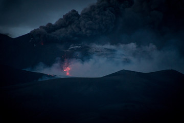Etna eruzione