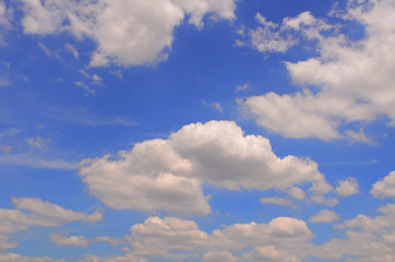 clound on blue sky 