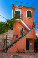 Fototapeta na wymiar houses in old town of Lerici