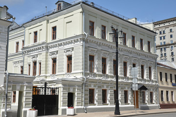 Immeuble ancien classique à Moscou, Russie